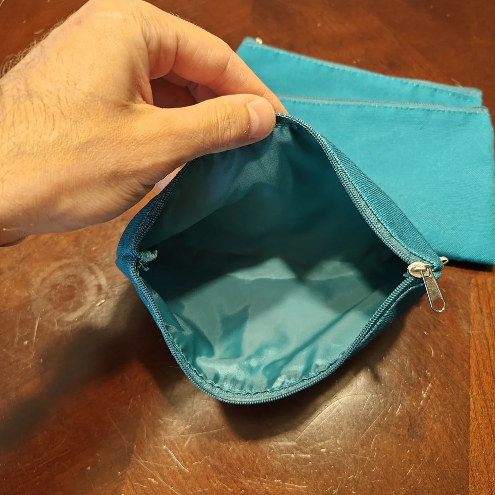 Teal Aer Lingus Makeup Bag - Picture 2 of 2